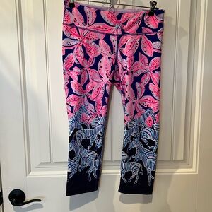 Lilly Pultizer cropped leggings EUC size medium
